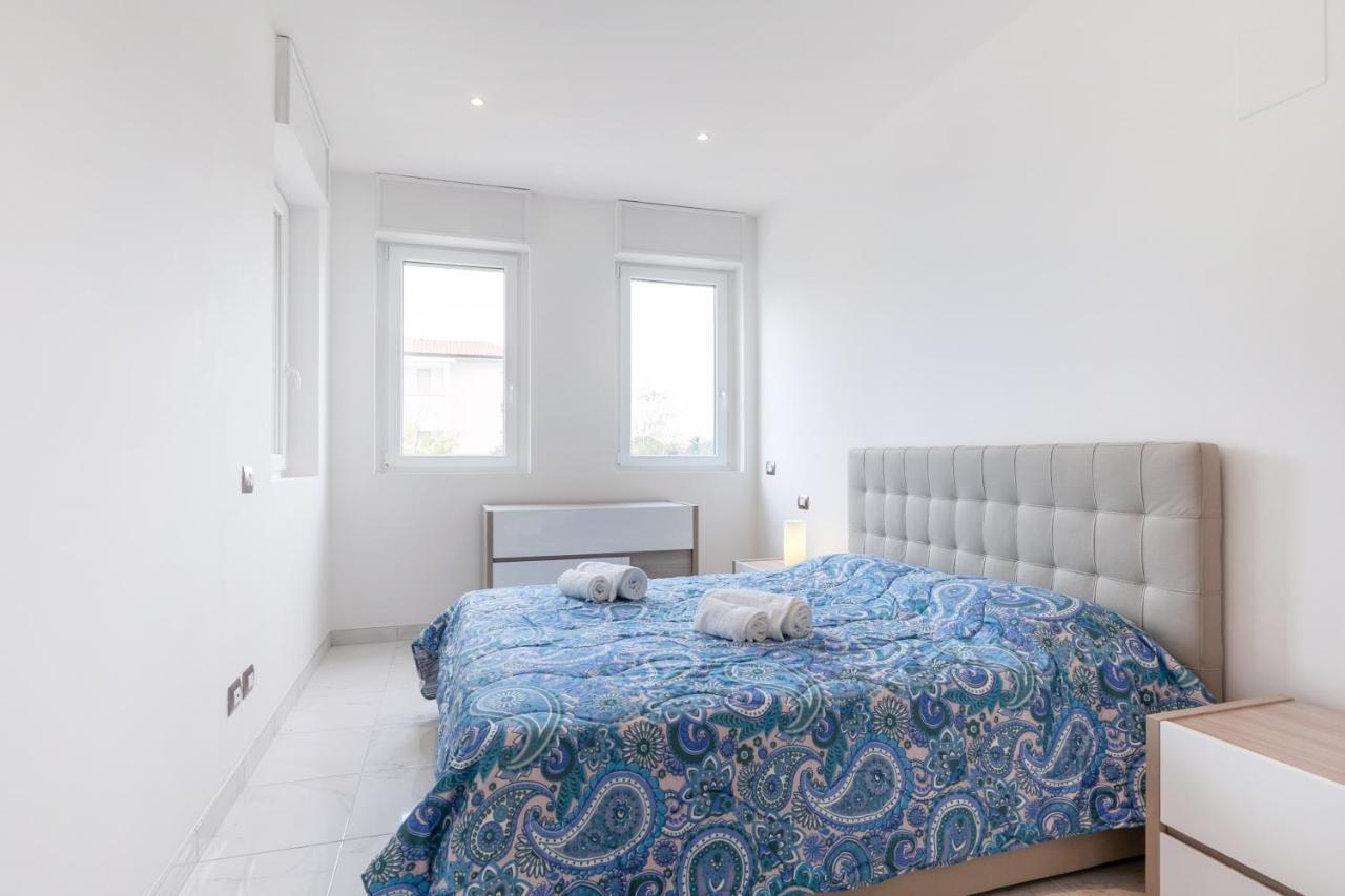 Seaside Flat With Swimming Pool And Private Parking Apartment Calambrone Exterior photo